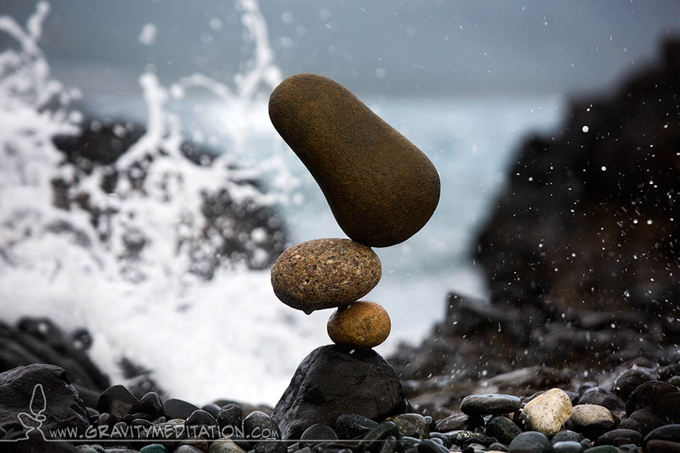 Rock Balancing Styles – Counterbalance