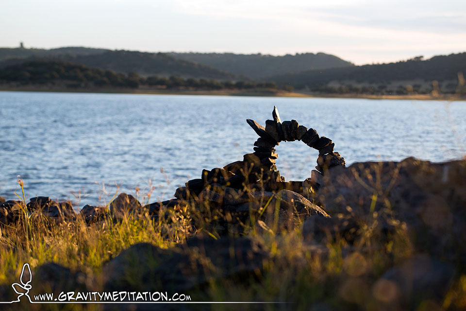 Rock Balancing Styles – Classic Rock Arch