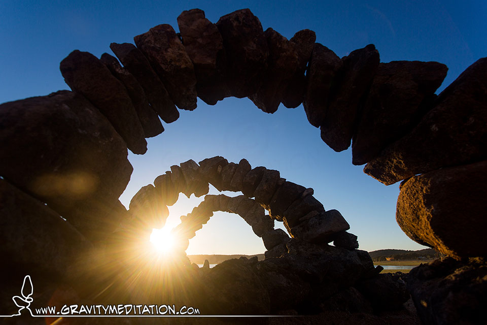 Rock Balancing Styles – Classic Rock Arch