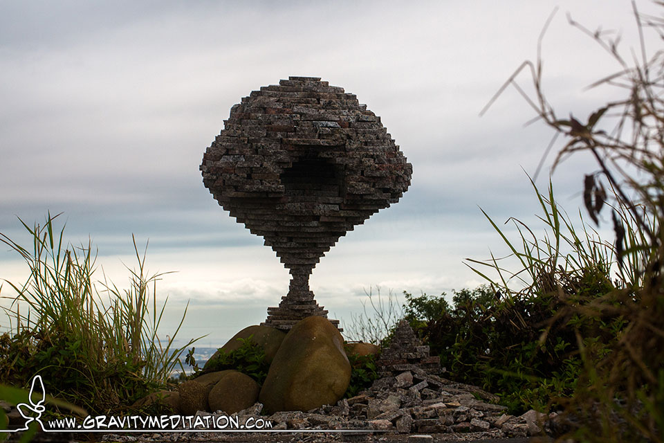 Rock Balancing Styles – Rock Globe