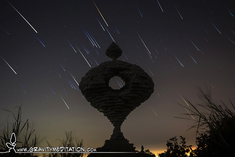 Rock Balancing Styles – Rock Globe